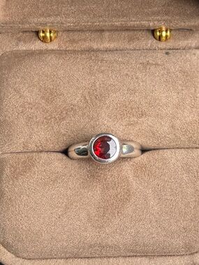 Sterling Silver 925 Red Garnet Stone Round Bezel Ring